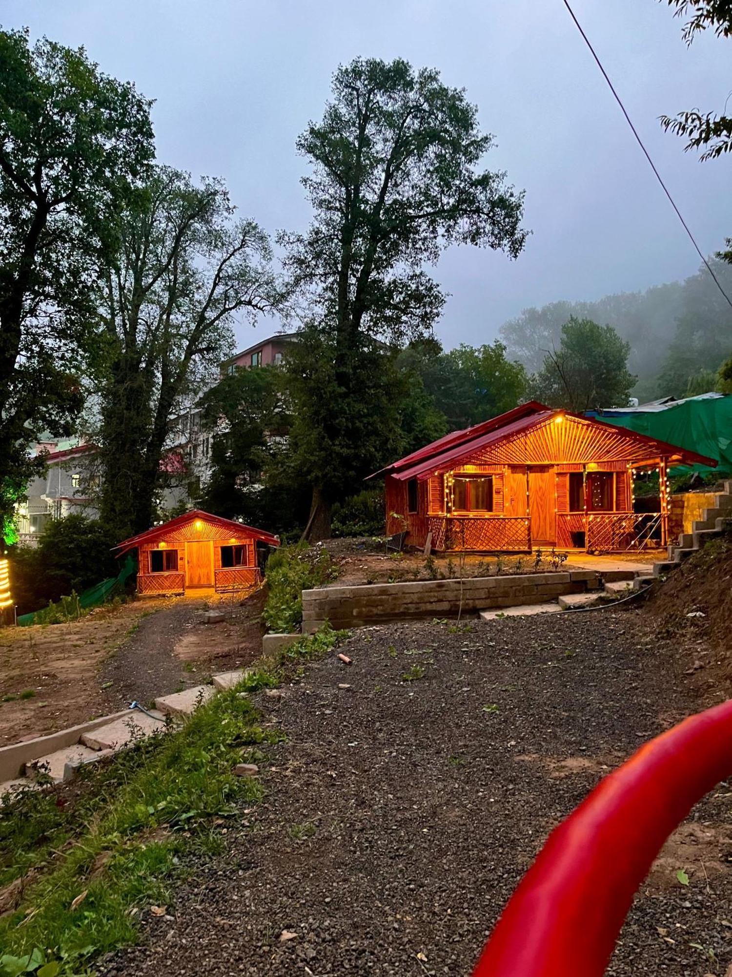 Misty Peaks Resort Murree Exteriör bild